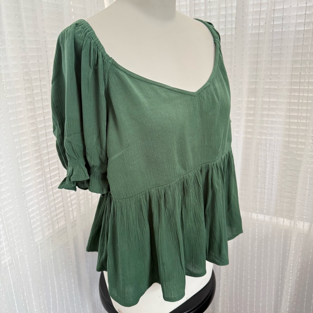 O'Neill Forest Green Ruffled Peplum Blouse Size L